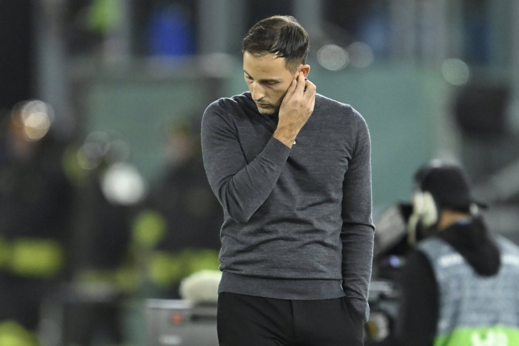 开云网站-土媒：费内巴切主帅特德斯科生病仍想现场指挥比赛，被医生劝阻