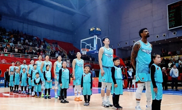 开云网站-狂飙13记3分，青岛队投疯了！刘维伟变阵成功，3大本土球员大爆发|青岛市|福建队|赵嘉义|球队|威瑟斯庞_新浪体育_新浪新闻